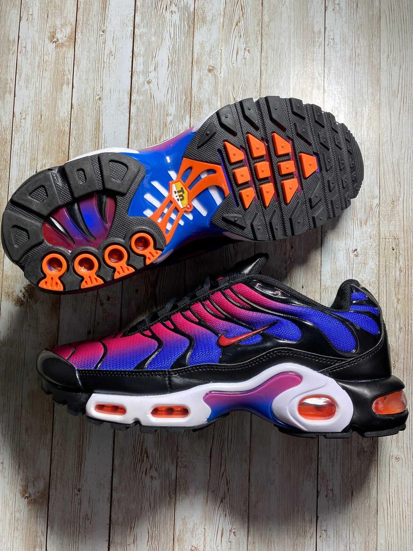 Tênis Nike TN