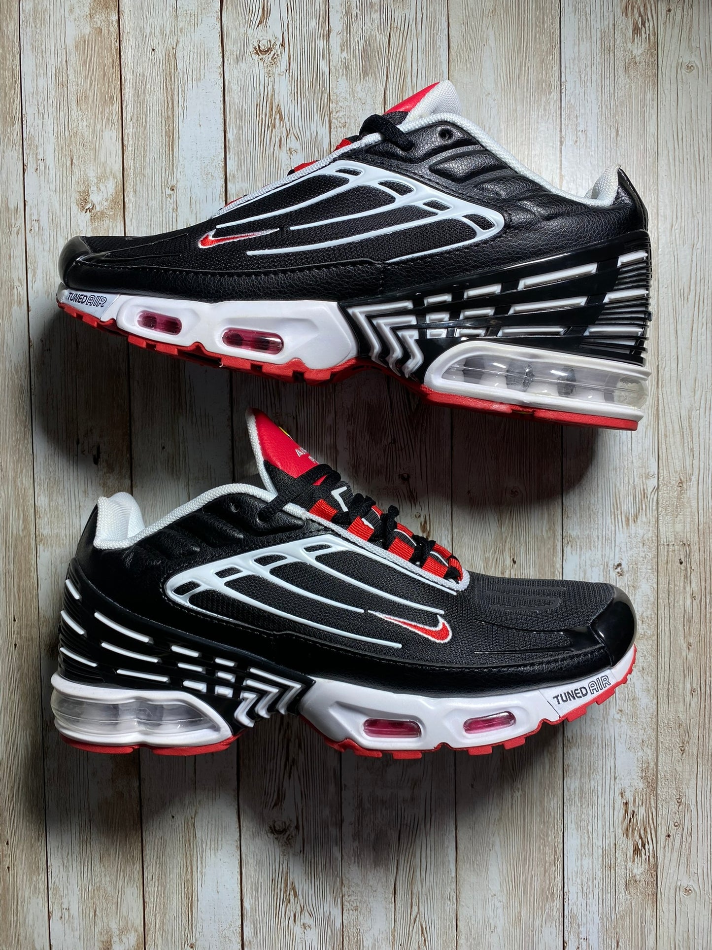 Tênis Nike TN III