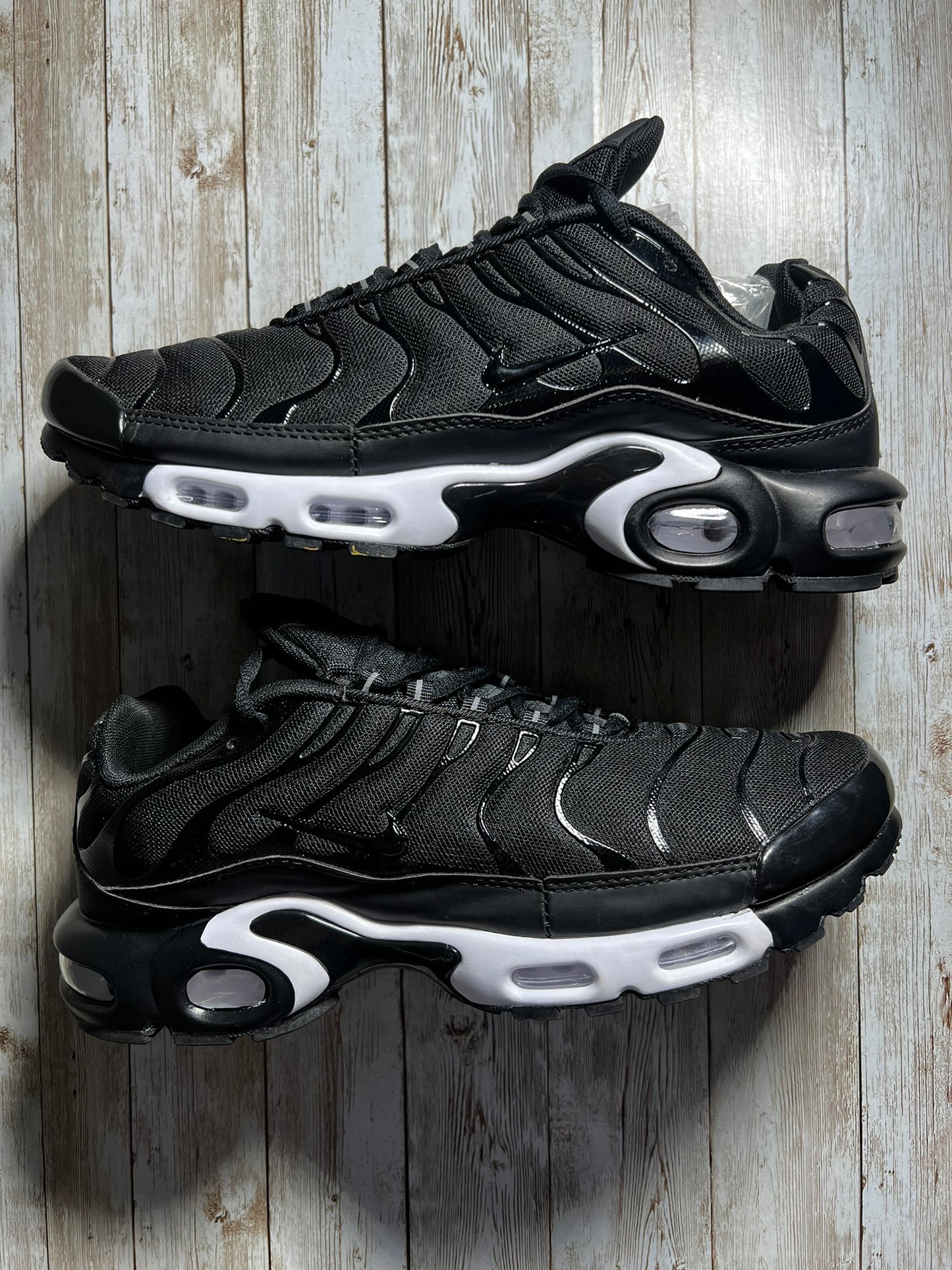 Tênis Nike TN Classic