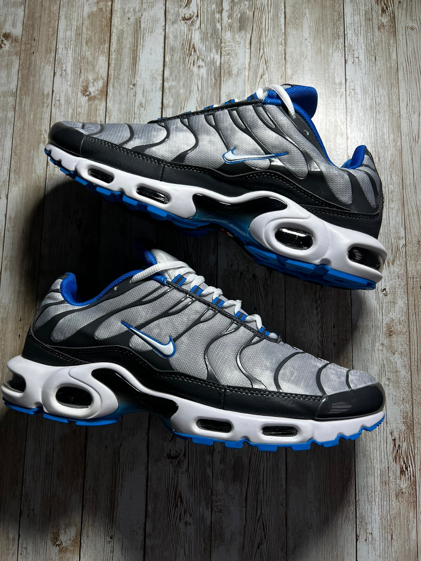 Tênis Nike TN