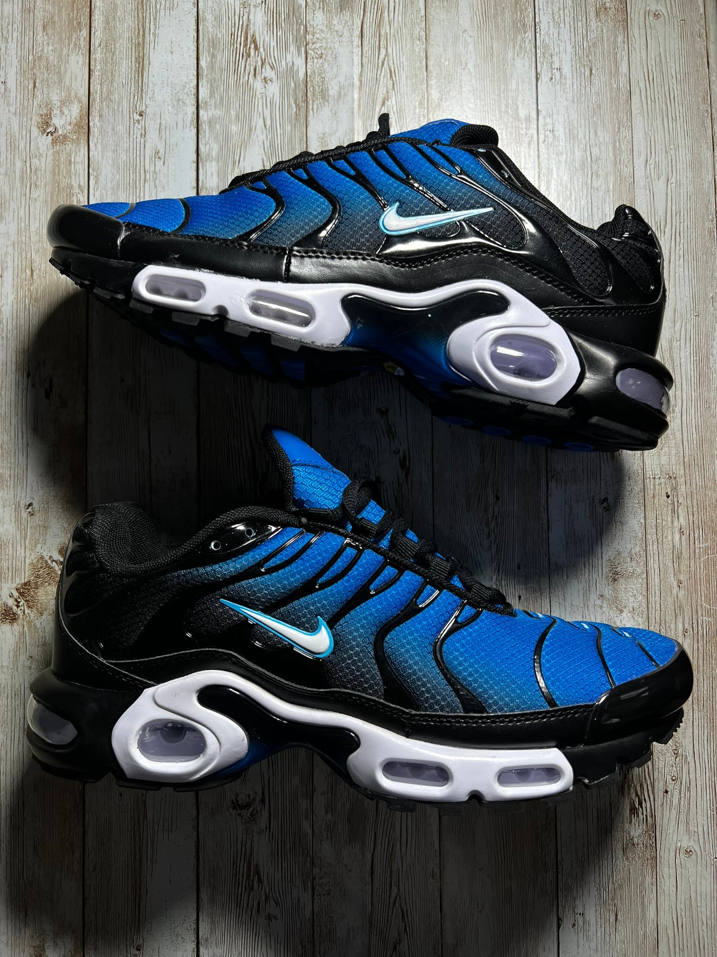 Tênis Nike TN